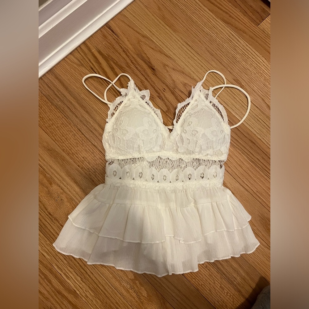 Pink Lily white lace top - XS